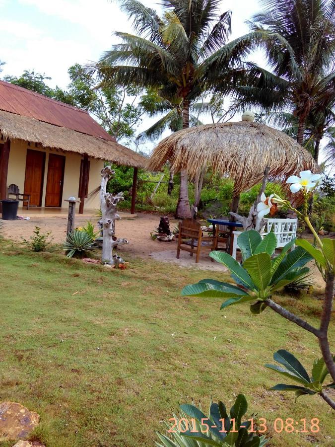 Asari Timo Cottage Karimunjawa Eksteriør billede